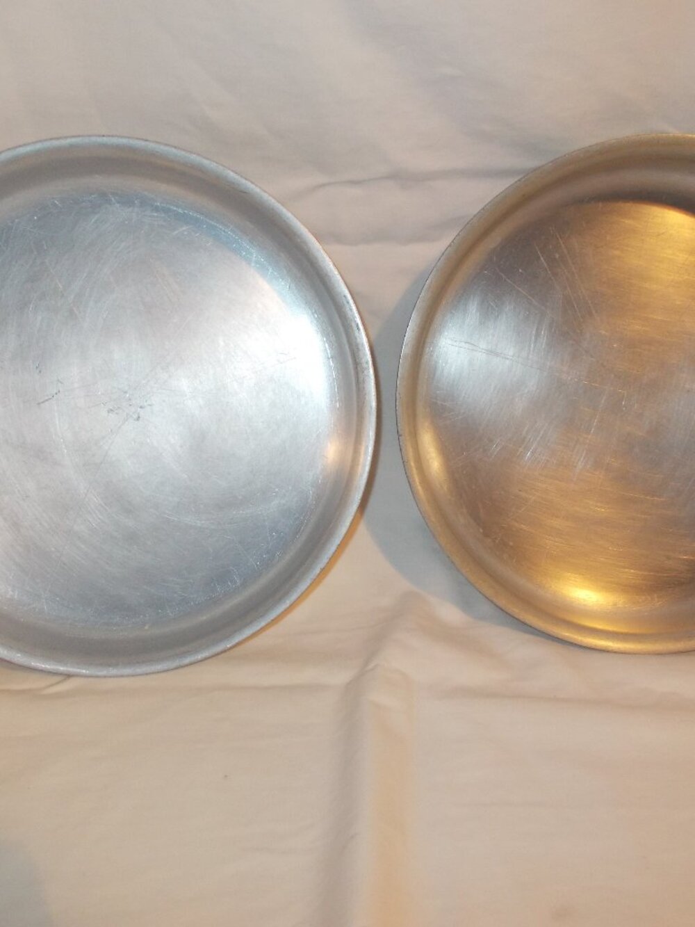 Two vintage Club Aluminum round 9" cake pans